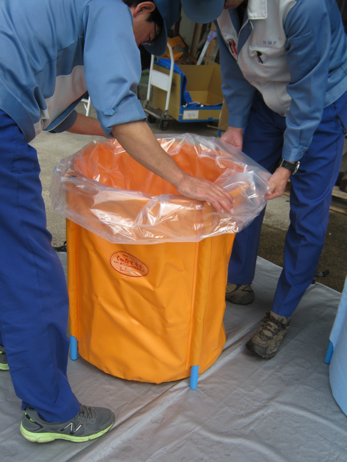 【PICK UP商品の紹介】　工業用くみたてそう200L　メッキ液・薬液・廃液水槽