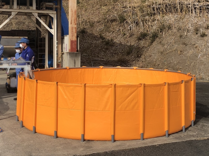 【PICK UP商品の紹介】　丸型くみたてそう10,000L　一時的な10t大容量水槽